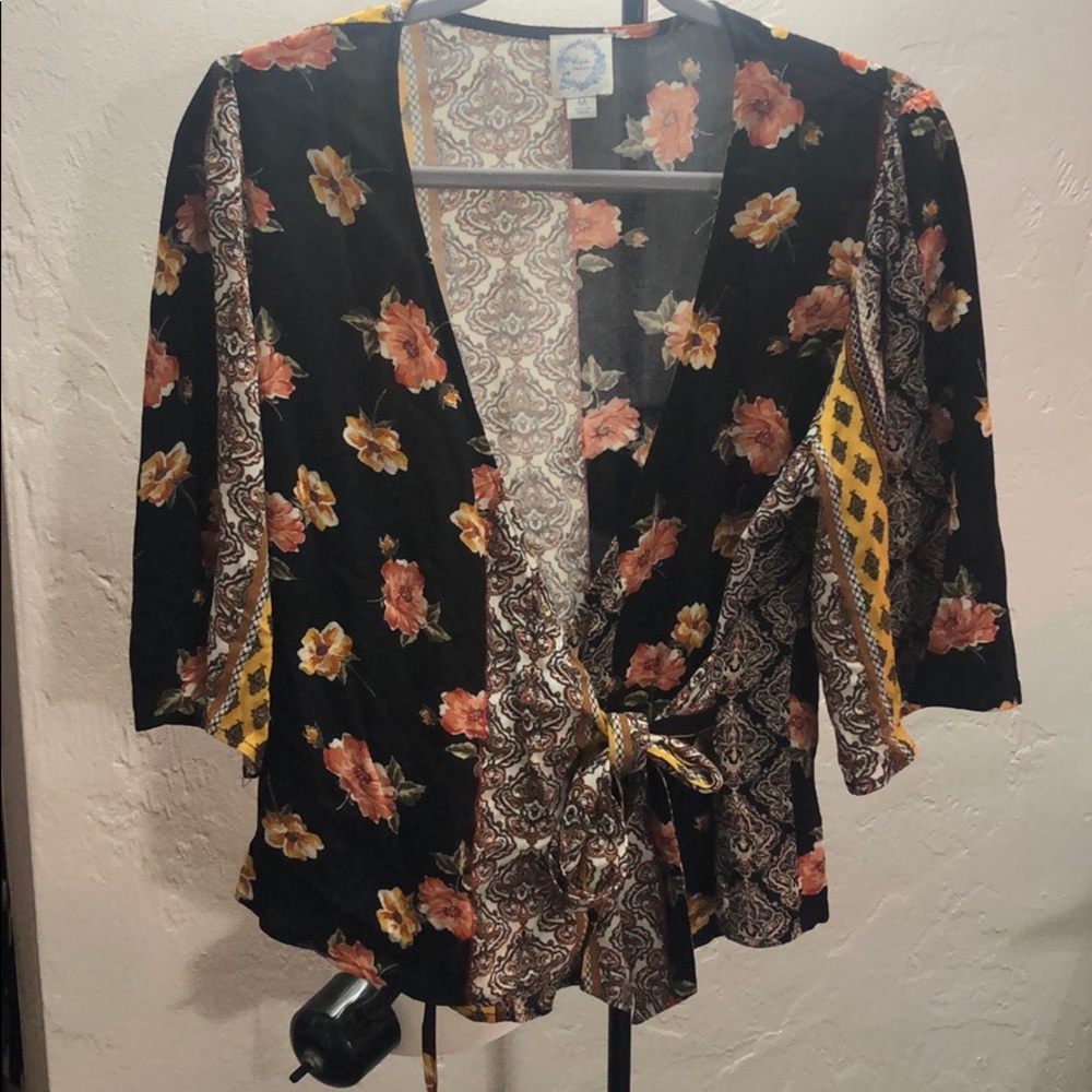 Floral blouse with cross ties